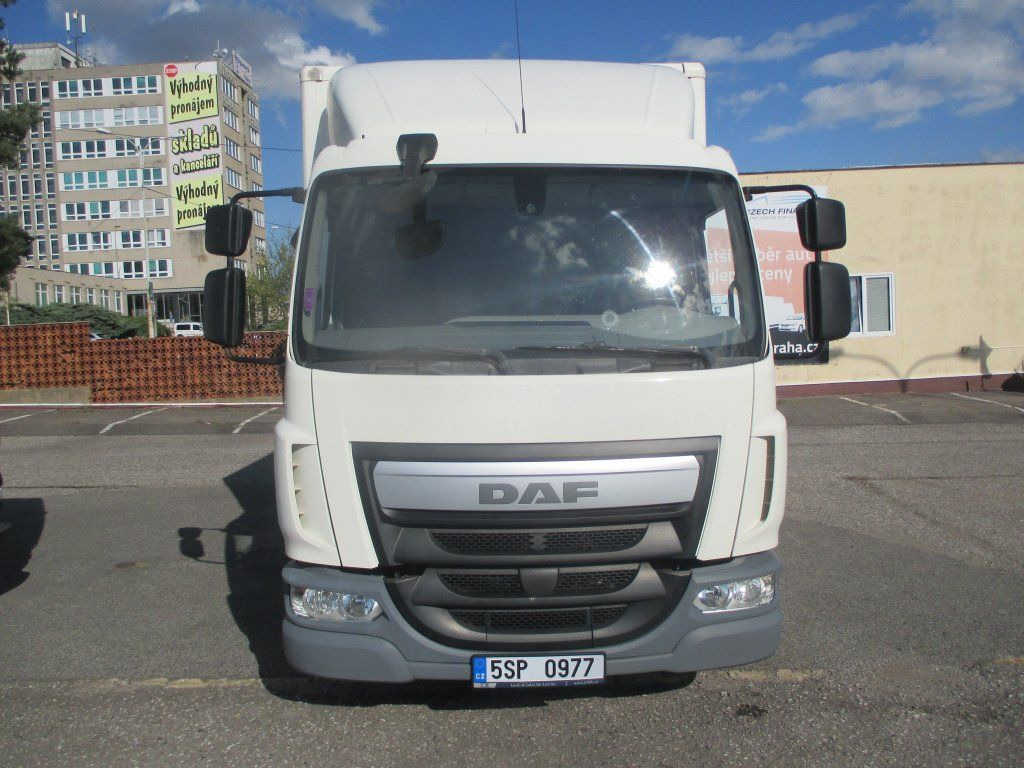 DAF LF 180 mit LBW - Furgons ar slēgtā virsbūve: foto 2 DAF LF 180 mit LBW - Furgons ar slēgtā virsbūve: foto 2
