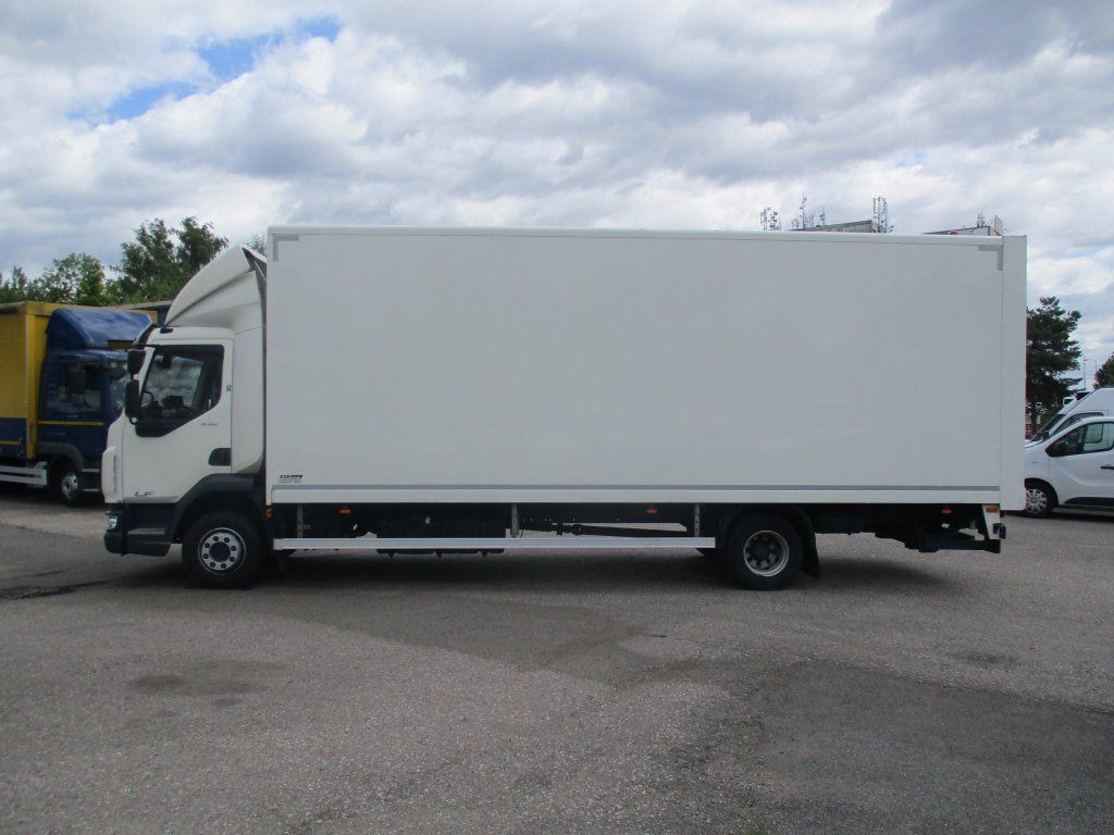 DAF LF 230 Dhollandia 2T - Kravas automašīna ar slēgto virsbūvi: foto 4 DAF LF 230 Dhollandia 2T - Kravas automašīna ar slēgto virsbūvi: foto 4