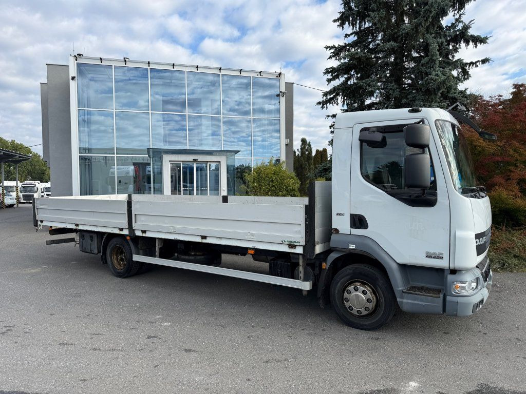 DAF LF45.220 EURO 5 - Bortu kravas automašīna/ Platforma: foto 3 DAF LF45.220 EURO 5 - Bortu kravas automašīna/ Platforma: foto 3