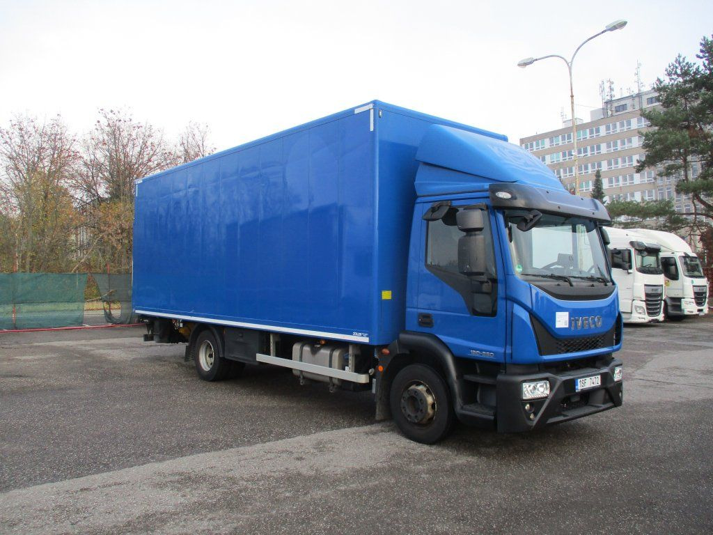 Iveco 120E25 mit LBW Iveco 120E25 mit LBW - Kravas automašīna ar slēgto virsbūvi: foto 2 Iveco 120E25 mit LBW Iveco 120E25 mit LBW - Kravas automašīna ar slēgto virsbūvi: foto 2