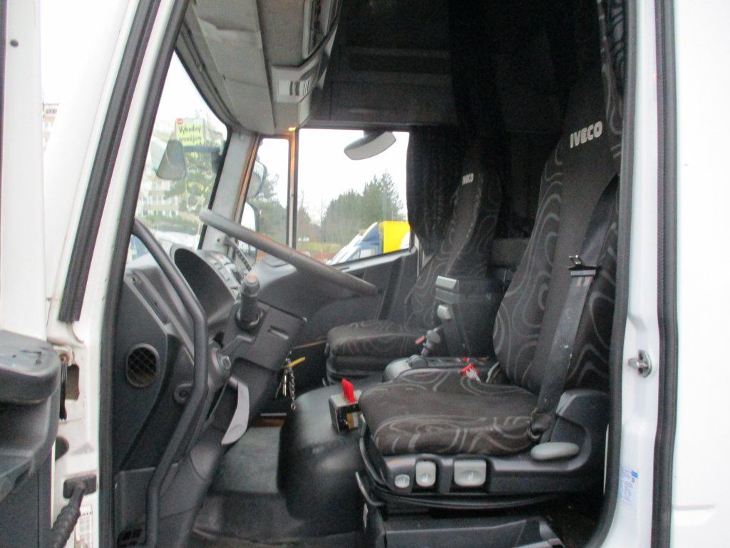 Iveco 140E22 - Pacēlājs ar āķi: foto 3 Iveco 140E22 - Pacēlājs ar āķi: foto 3