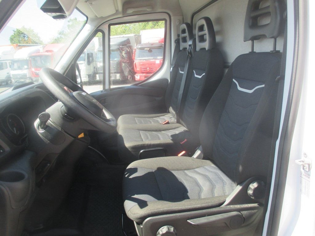 Kravas mikroautobuss Iveco 35S16 Daily EURO 6: foto 11