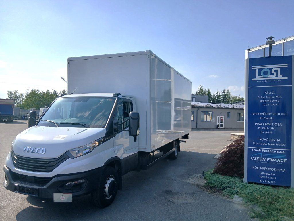 Iveco 72-210 (70C210) - Furgons ar slēgtā virsbūve: foto 1 Iveco 72-210 (70C210) - Furgons ar slēgtā virsbūve: foto 1