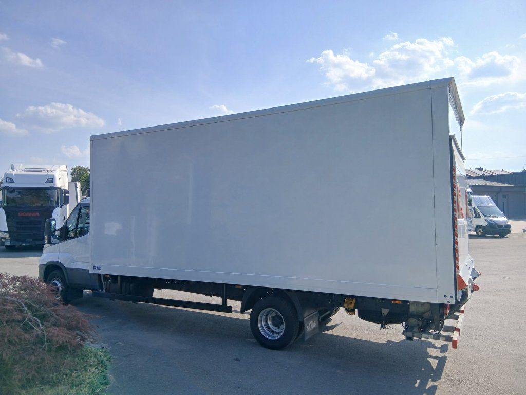 Iveco 72-210 (70C210) - Furgons ar slēgtā virsbūve: foto 5 Iveco 72-210 (70C210) - Furgons ar slēgtā virsbūve: foto 5