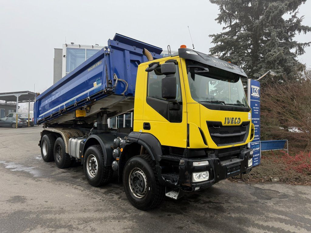 Iveco AD340T45 Trakker 8x4 Euro 6 - Kravas automašīna pašizgāzējs: foto 2 Iveco AD340T45 Trakker 8x4 Euro 6 - Kravas automašīna pašizgāzējs: foto 2