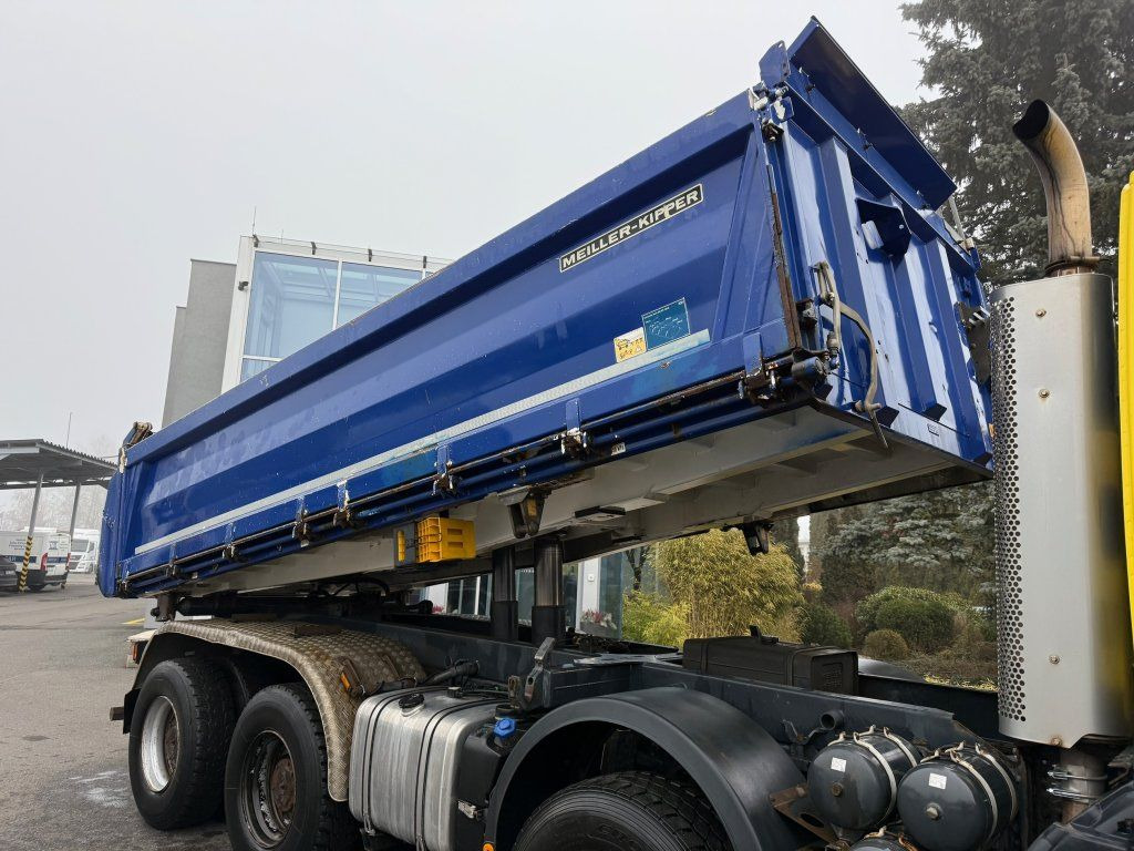 Iveco AD340T45 Trakker 8x4 Euro 6 - Kravas automašīna pašizgāzējs: foto 3 Iveco AD340T45 Trakker 8x4 Euro 6 - Kravas automašīna pašizgāzējs: foto 3