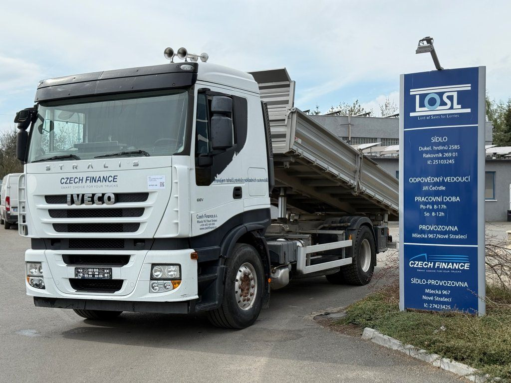 Iveco AS190E45 Stralis S3 EEV - Kravas automašīna pašizgāzējs: foto 1 Iveco AS190E45 Stralis S3 EEV - Kravas automašīna pašizgāzējs: foto 1