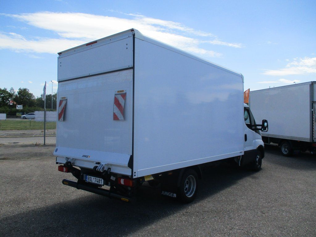 Iveco Daily 35C16, 2.3, HC, 8 palet - Furgons ar slēgtā virsbūve: foto 4 Iveco Daily 35C16, 2.3, HC, 8 palet - Furgons ar slēgtā virsbūve: foto 4