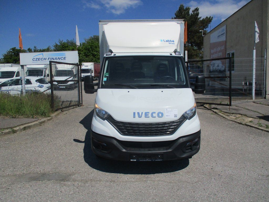 Iveco Daily 35C16 3.0 - Furgons ar slēgtā virsbūve: foto 2 Iveco Daily 35C16 3.0 - Furgons ar slēgtā virsbūve: foto 2