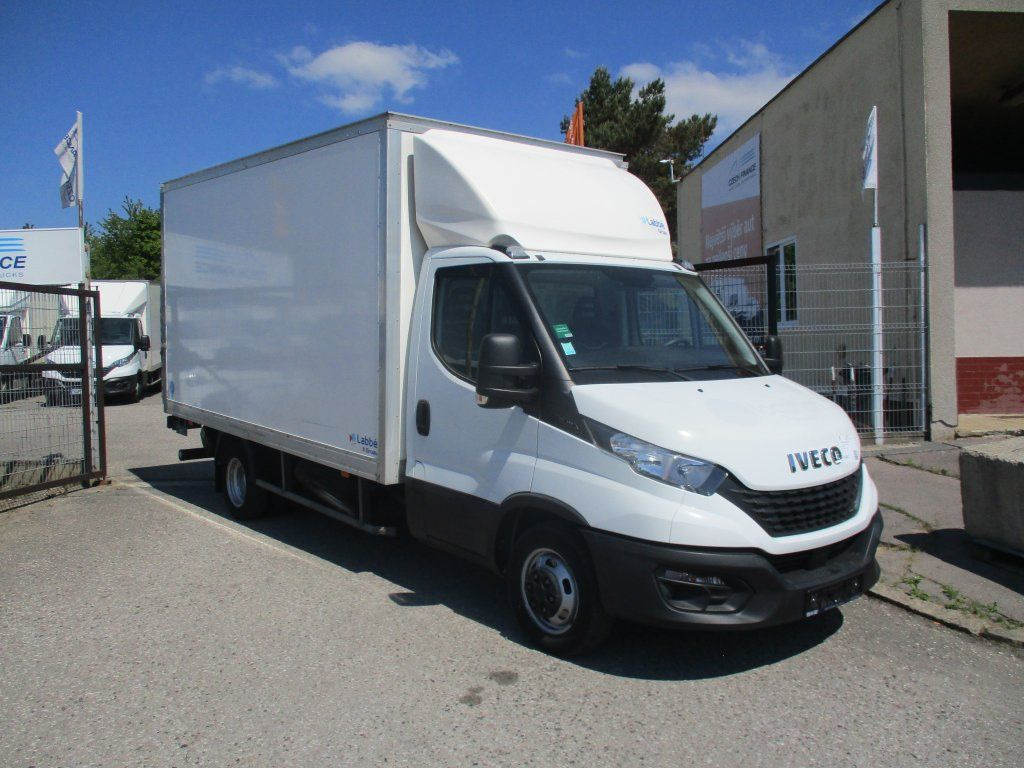 Iveco Daily 35C16 3.0 - Furgons ar slēgtā virsbūve: foto 3 Iveco Daily 35C16 3.0 - Furgons ar slēgtā virsbūve: foto 3