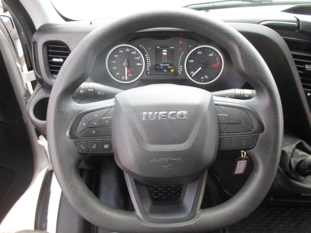 Furgons ar slēgtā virsbūve Iveco Daily 35C16: foto 11