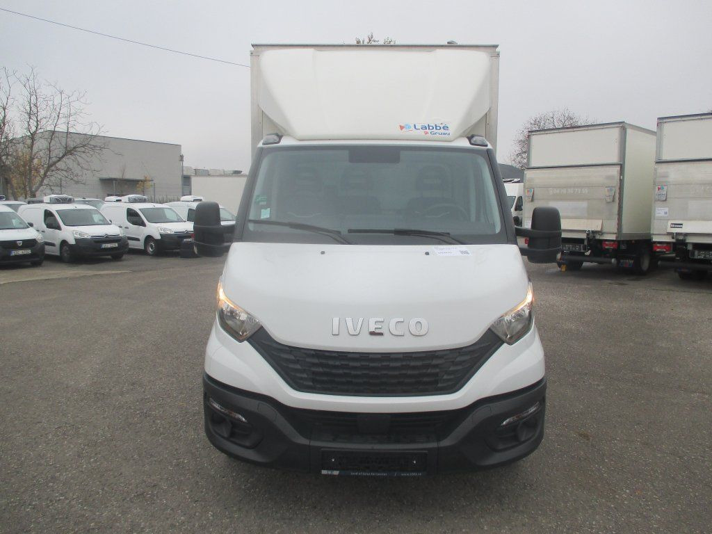 Iveco Daily 35C16 - Furgons ar slēgtā virsbūve: foto 2 Iveco Daily 35C16 - Furgons ar slēgtā virsbūve: foto 2