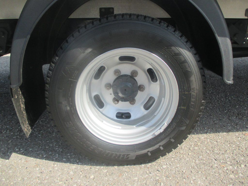Furgons ar slēgtā virsbūve Iveco Daily 35C16: foto 11