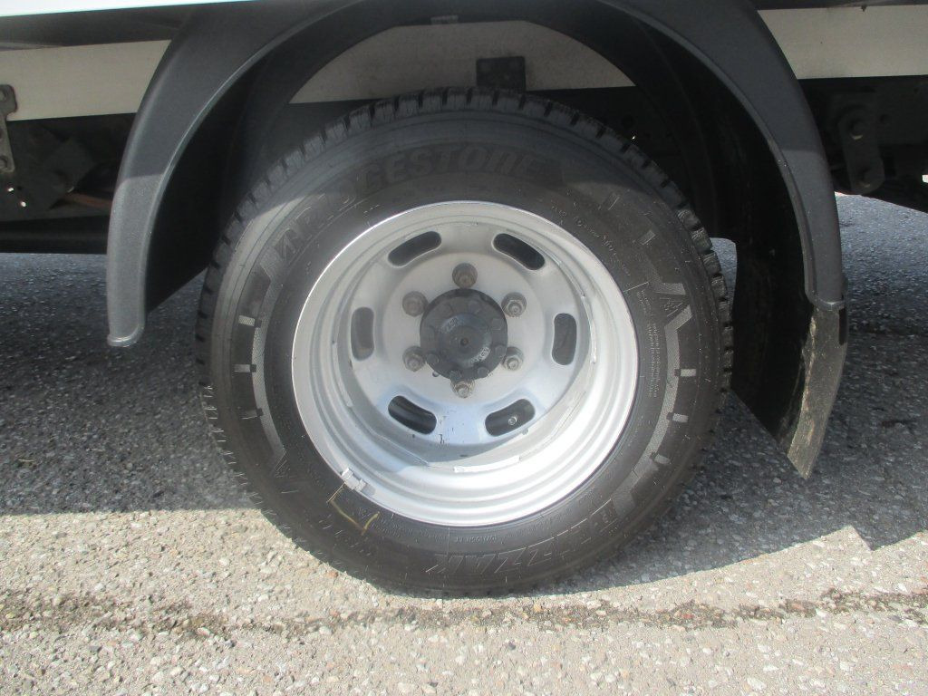 Furgons ar slēgtā virsbūve Iveco Daily 35C16: foto 13