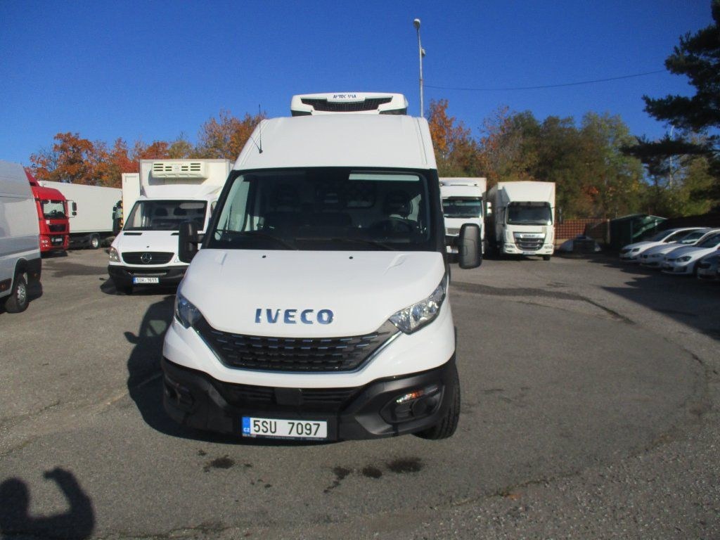 Iveco Daily 35C16 - Komercauto refrižerators: foto 4 Iveco Daily 35C16 - Komercauto refrižerators: foto 4