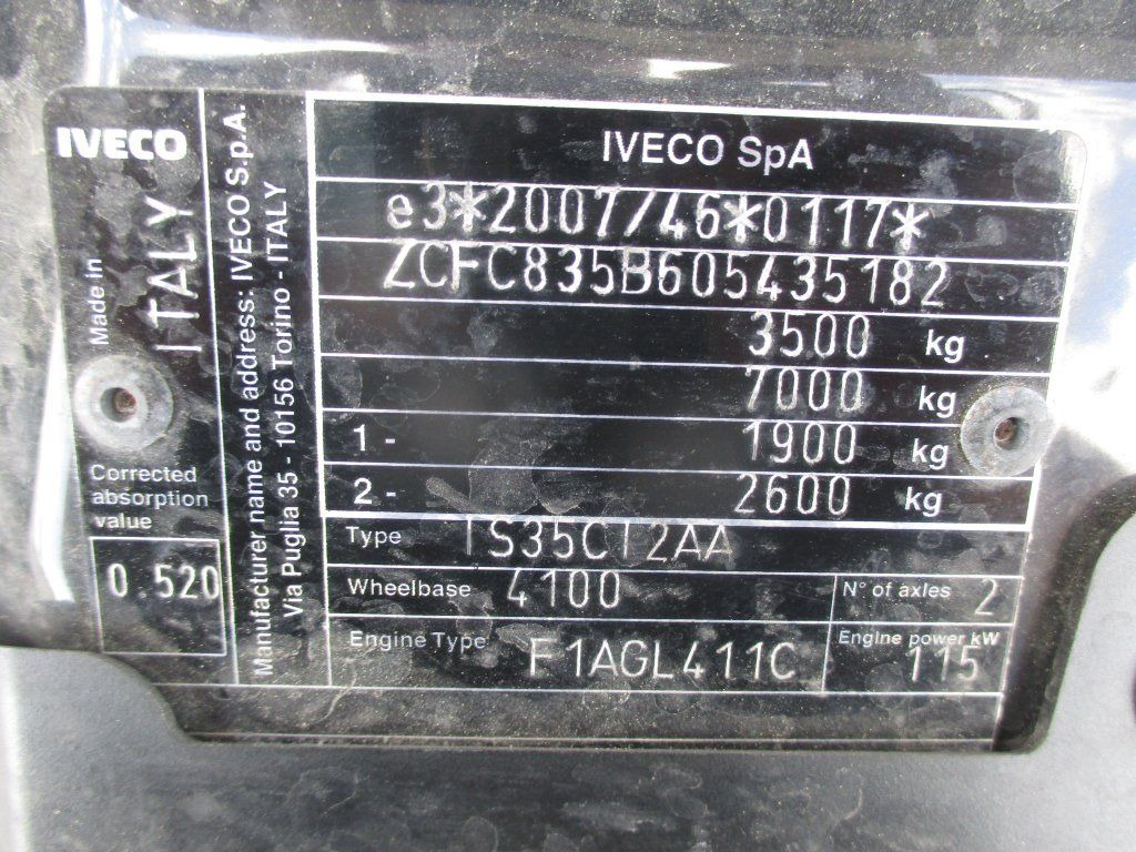 Furgons ar slēgtā virsbūve Iveco Daily 35C16: foto 16