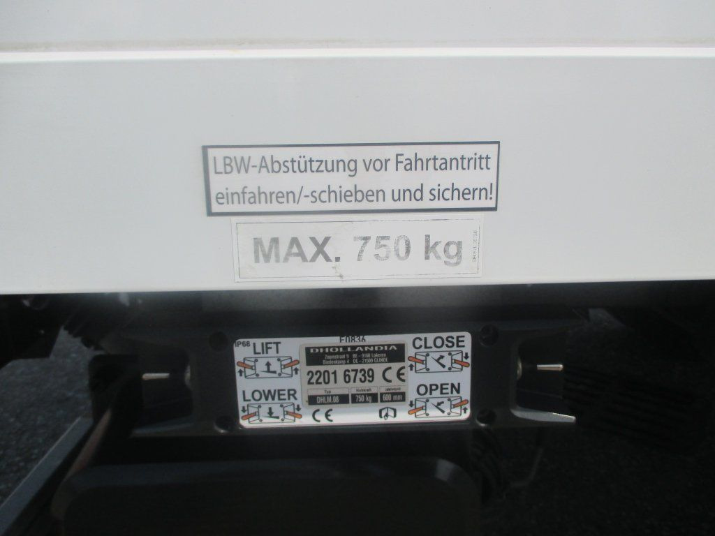 Furgons ar slēgtā virsbūve Iveco Daily 35C16: foto 10