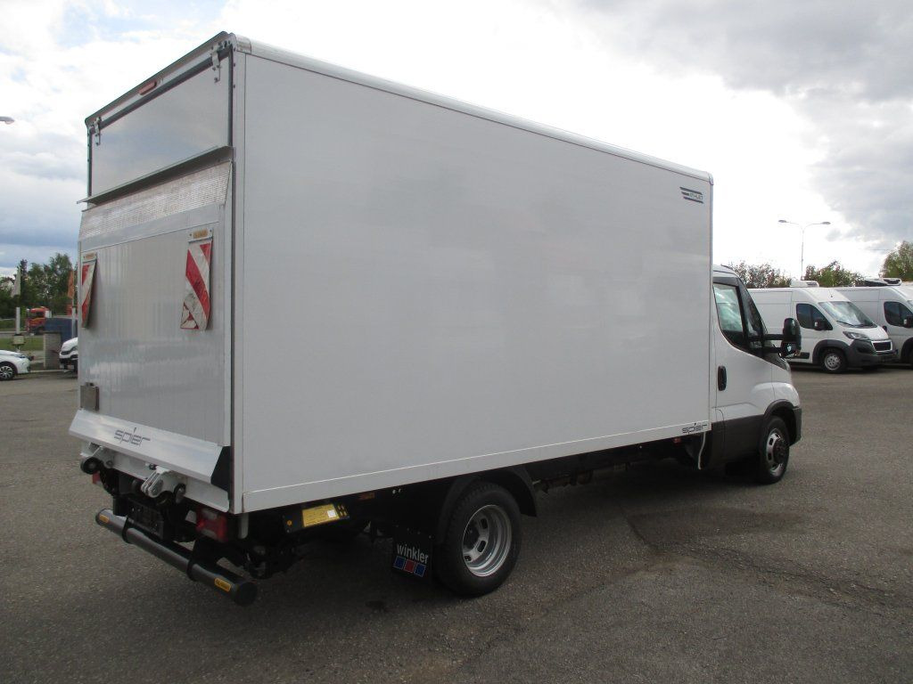 Iveco Daily 35C16 - Furgons ar slēgtā virsbūve: foto 4 Iveco Daily 35C16 - Furgons ar slēgtā virsbūve: foto 4