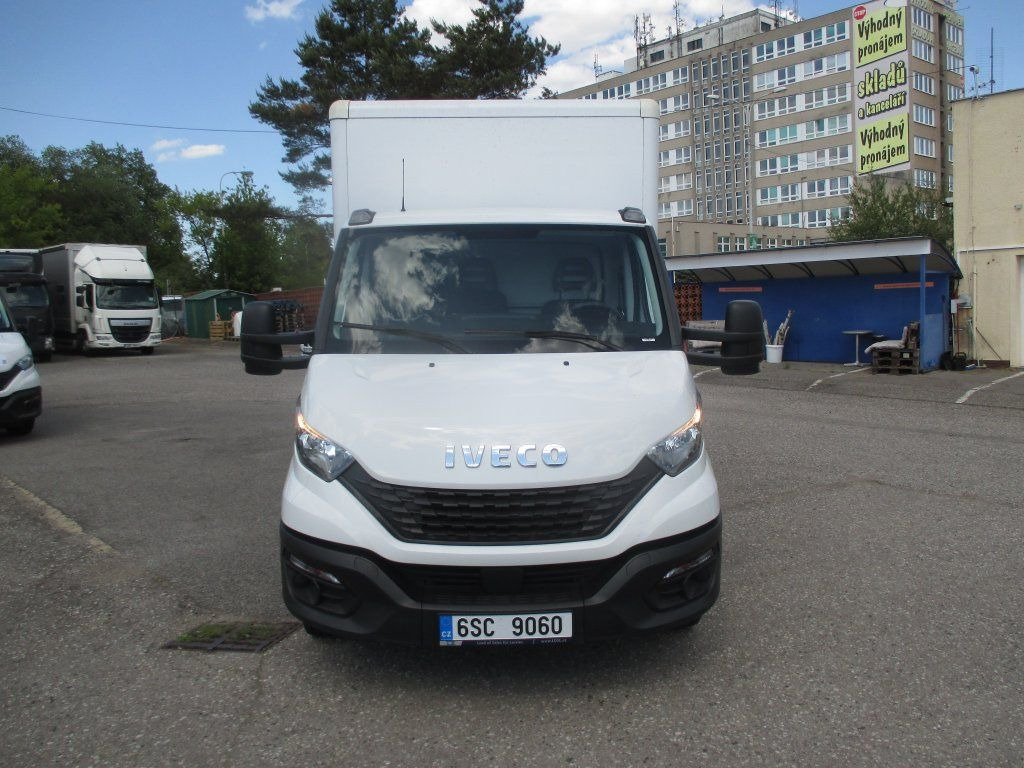 Iveco Daily 35C16 - Furgons ar slēgtā virsbūve: foto 2 Iveco Daily 35C16 - Furgons ar slēgtā virsbūve: foto 2