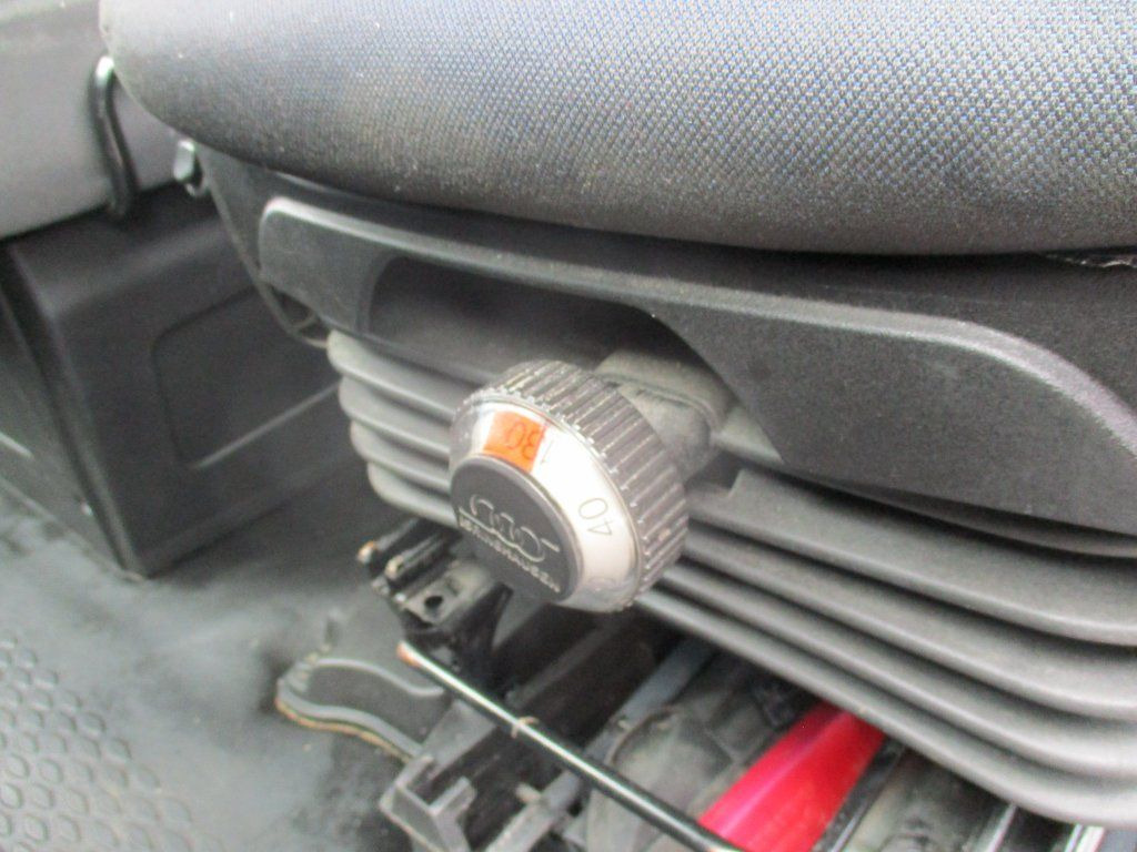 Komercauto refrižerators Iveco Daily 35C16  Dhollandia: foto 18