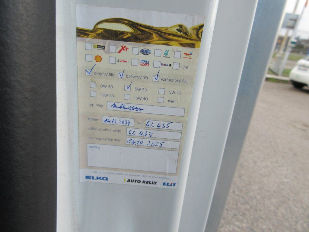 Furgons ar slēgtā virsbūve Iveco Daily 35C16 Iveco Daily 35C16: foto 18