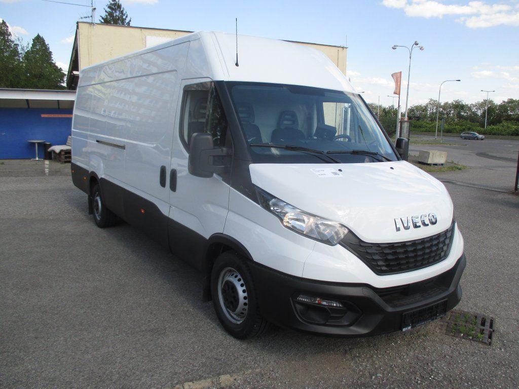 Iveco Daily 35S16 - Kravas mikroautobuss: foto 3 Iveco Daily 35S16 - Kravas mikroautobuss: foto 3