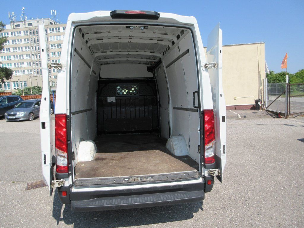 Iveco Daily 35S16 - Kravas mikroautobuss: foto 4 Iveco Daily 35S16 - Kravas mikroautobuss: foto 4