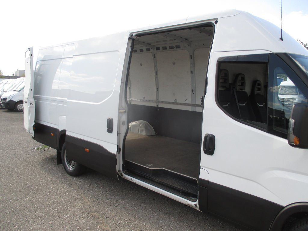 Kravas mikroautobuss Iveco Daily 35S16: foto 7 Kravas mikroautobuss Iveco Daily 35S16: foto 7