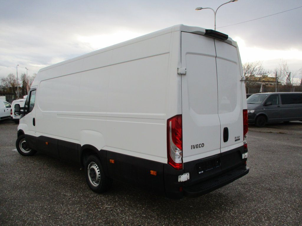 Iveco Daily 35S16 Hi Matic - Kravas mikroautobuss: foto 4 Iveco Daily 35S16 Hi Matic - Kravas mikroautobuss: foto 4
