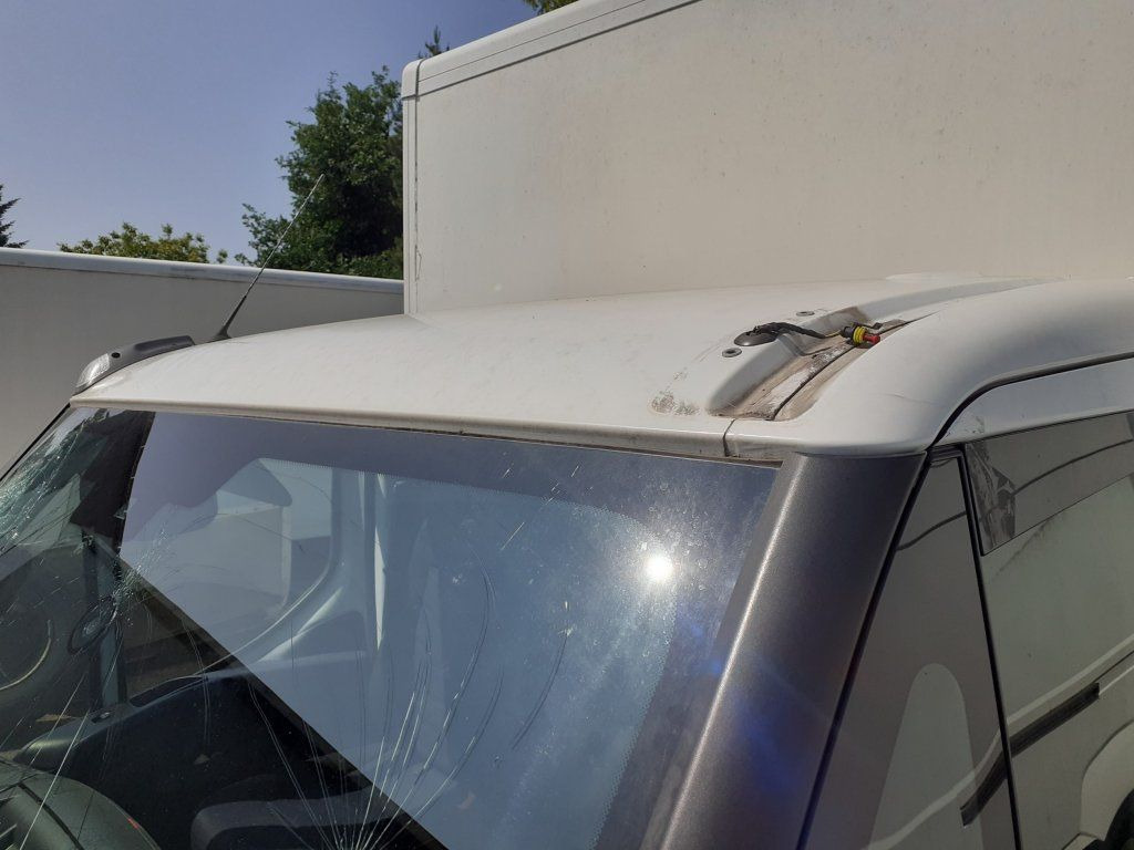 Furgons ar slēgtā virsbūve Iveco Daily 35S16 mit LBW DAMAGED: foto 18