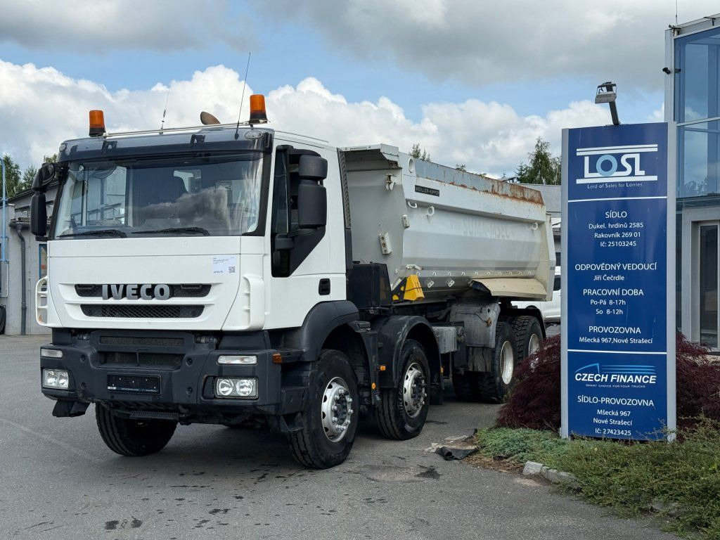 Iveco Trakker 410 S1 8x4 - Kravas automašīna pašizgāzējs: foto 1 Iveco Trakker 410 S1 8x4 - Kravas automašīna pašizgāzējs: foto 1