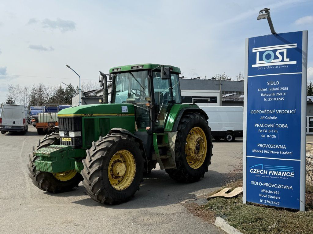 John Deere 7800 - Traktors: foto 1 John Deere 7800 - Traktors: foto 1