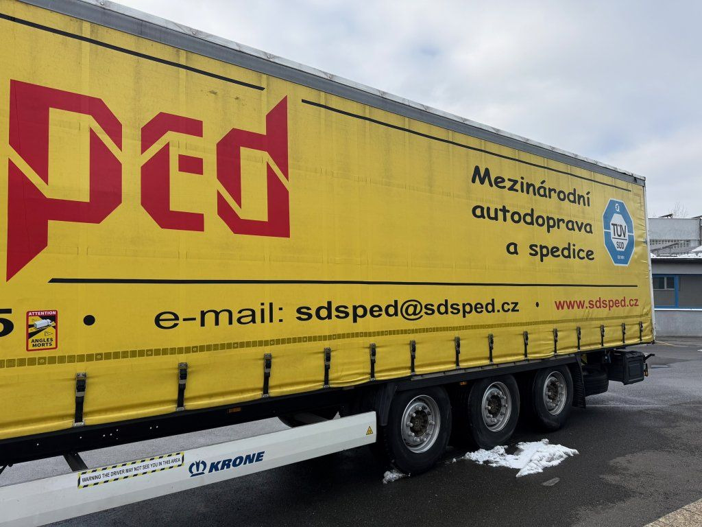 Tenta puspiekabe Krone SD: foto 6 Tenta puspiekabe Krone SD: foto 6