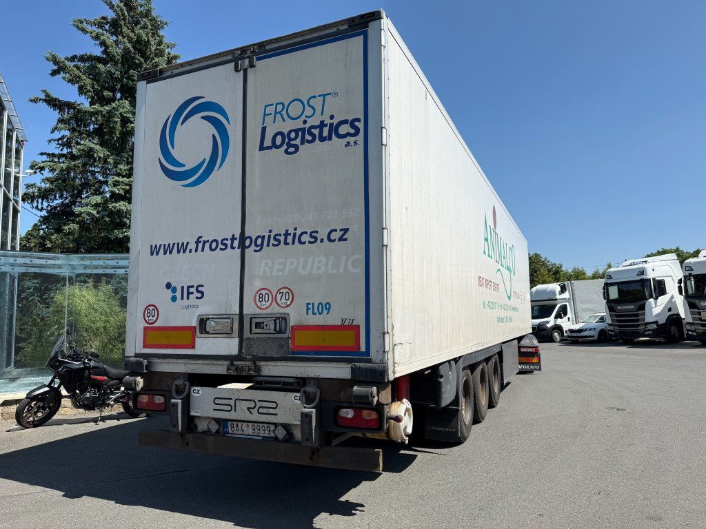 Lamberet LVF S3 Carrier Maxima 1300 - Puspiekabe slēgtā virsbūve: foto 3 Lamberet LVF S3 Carrier Maxima 1300 - Puspiekabe slēgtā virsbūve: foto 3