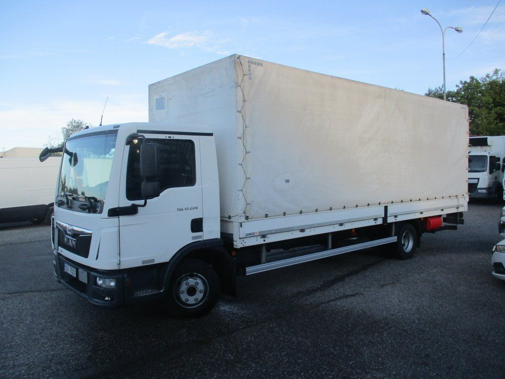 MAN TGL 12.220 - Kravas automašīna ar tentu: foto 1 MAN TGL 12.220 - Kravas automašīna ar tentu: foto 1