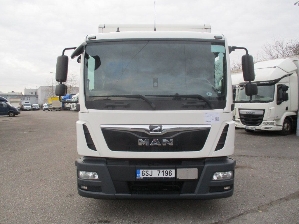 MAN TGL 8.190 - Furgons ar slēgtā virsbūve: foto 2 MAN TGL 8.190 - Furgons ar slēgtā virsbūve: foto 2