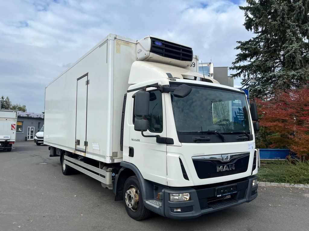 MAN TGL12.220 EURO 6 Carrier Xarios 600 - Kravas automašīna refrižerators: foto 2 MAN TGL12.220 EURO 6 Carrier Xarios 600 - Kravas automašīna refrižerators: foto 2