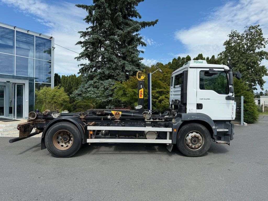 MAN TGM18.290 EURO 5 - Pacēlājs ar āķi: foto 3 MAN TGM18.290 EURO 5 - Pacēlājs ar āķi: foto 3