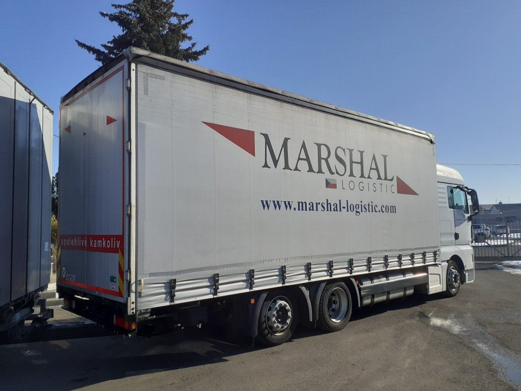 MAN TGX24.510 EURO 6 6x2 + Wecon - Kravas automašīna ar tentu: foto 4 MAN TGX24.510 EURO 6 6x2 + Wecon - Kravas automašīna ar tentu: foto 4