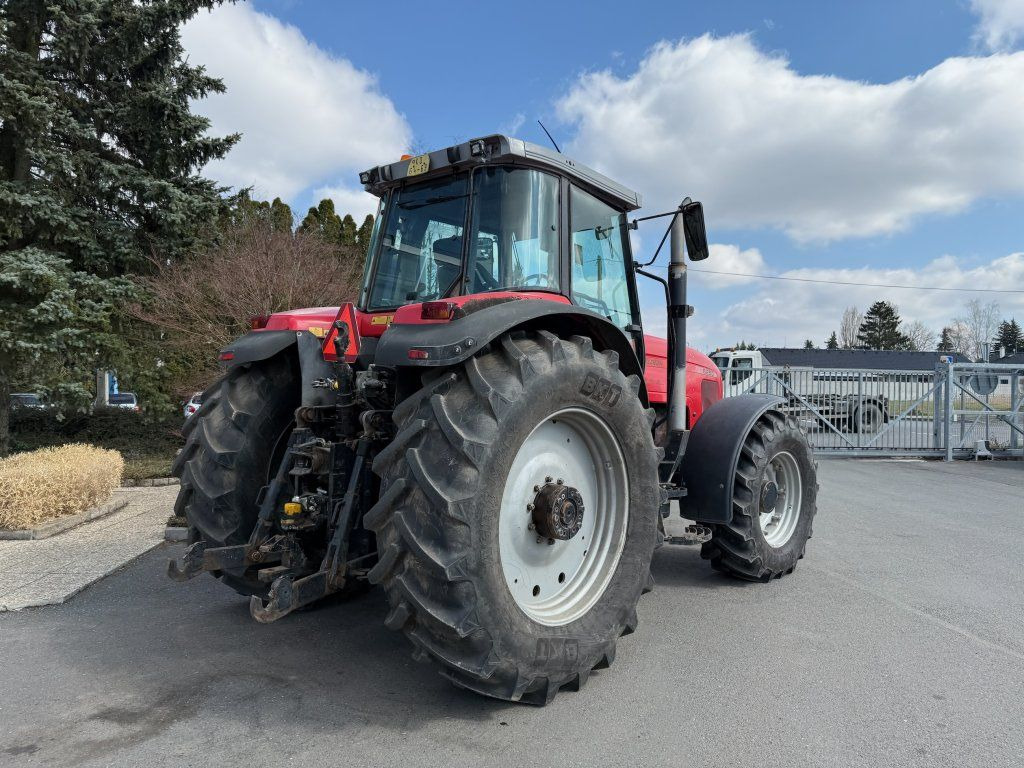 Massey Ferguson MF8260 - Traktors: foto 4 Massey Ferguson MF8260 - Traktors: foto 4
