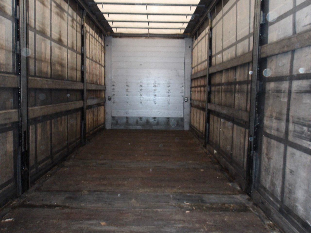 Mercedes-Benz 2548 Actros 6x2 EURO 6 + Schmitz - Kravas automašīna ar tentu: foto 5 Mercedes-Benz 2548 Actros 6x2 EURO 6 + Schmitz - Kravas automašīna ar tentu: foto 5