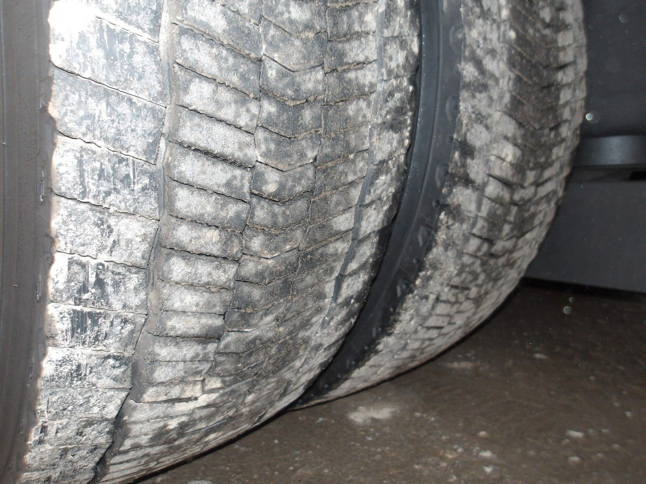 Mercedes-Benz 2548 Actros 6x2 EURO 6 + Schmitz - Kravas automašīna ar tentu: foto 3 Mercedes-Benz 2548 Actros 6x2 EURO 6 + Schmitz - Kravas automašīna ar tentu: foto 3