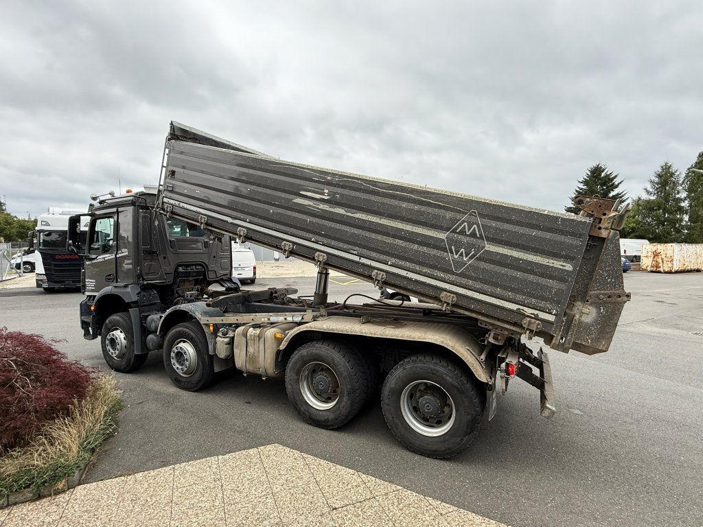 Mercedes-Benz 3243 Arocs 8x4 S3 Euro 6 - Kravas automašīna pašizgāzējs: foto 4 Mercedes-Benz 3243 Arocs 8x4 S3 Euro 6 - Kravas automašīna pašizgāzējs: foto 4