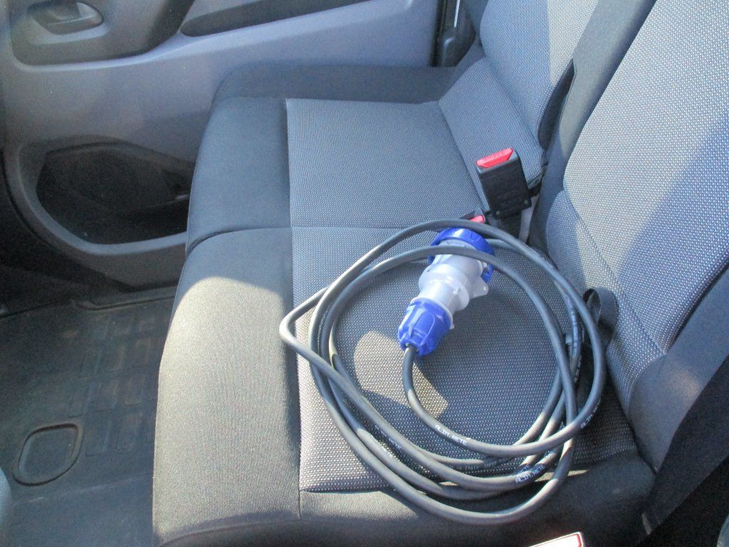 Mazs furgons Peugeot Expert L2H1, Izotherm: foto 15
