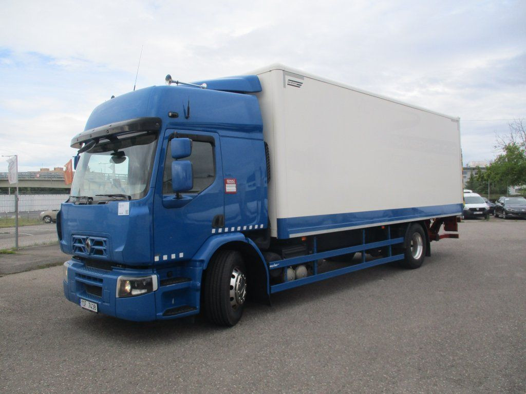 Renault D18, 320 - Kravas automašīna ar slēgto virsbūvi: foto 1 Renault D18, 320 - Kravas automašīna ar slēgto virsbūvi: foto 1