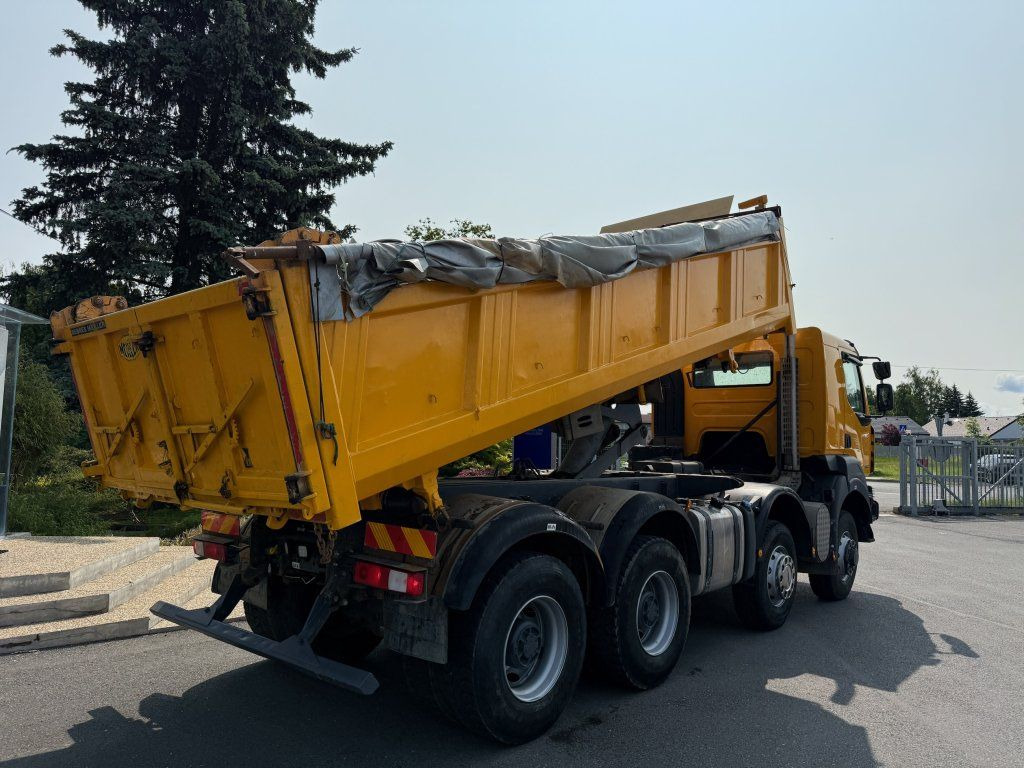 Renault Kerax 460 8x6 EURO 5 - Kravas automašīna pašizgāzējs: foto 2 Renault Kerax 460 8x6 EURO 5 - Kravas automašīna pašizgāzējs: foto 2