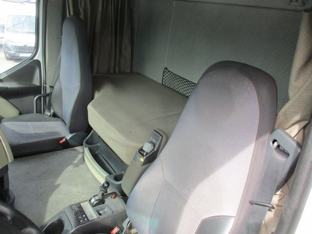 Renault Premium 460 - Kravas automašīna refrižerators: foto 5 Renault Premium 460 - Kravas automašīna refrižerators: foto 5