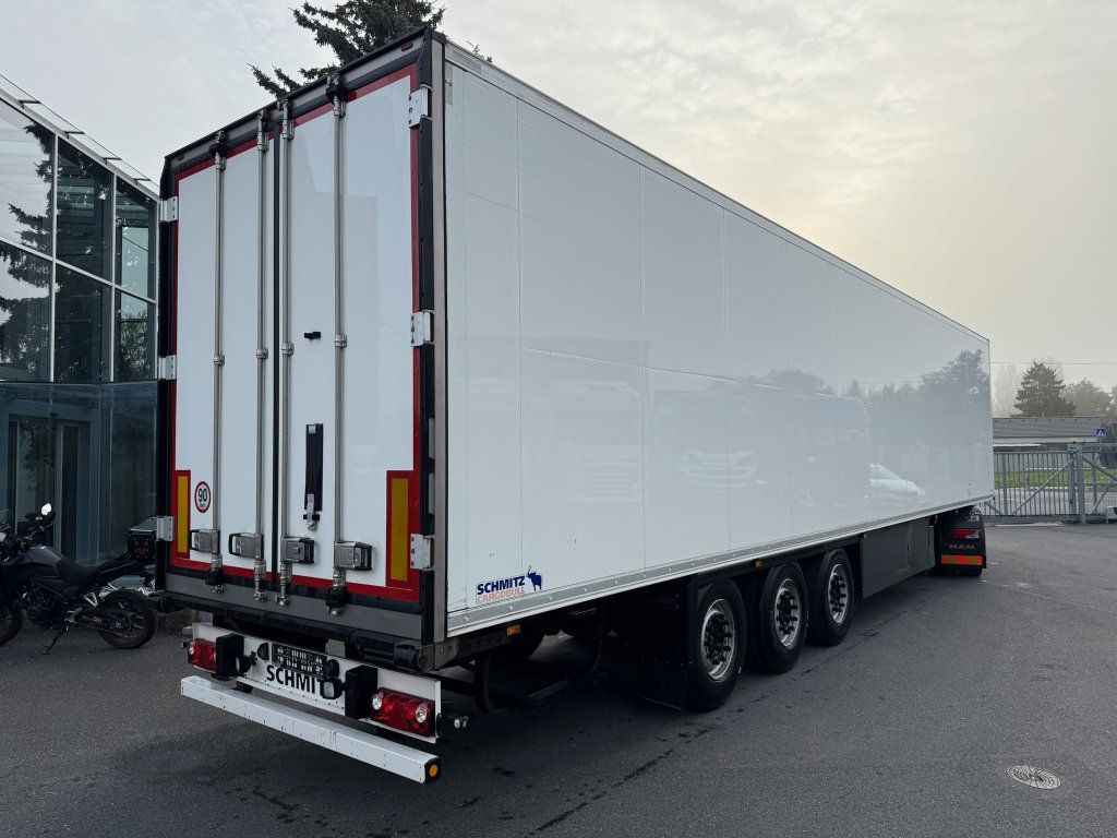 Schmitz Cargobull SKO24 Carrier Vector 1550 - Puspiekabe slēgtā virsbūve: foto 3 Schmitz Cargobull SKO24 Carrier Vector 1550 - Puspiekabe slēgtā virsbūve: foto 3