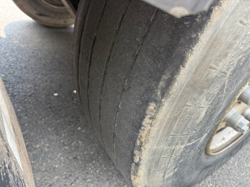 Kokvedēja puspiekabe Schwarzmüller RSA: foto 12