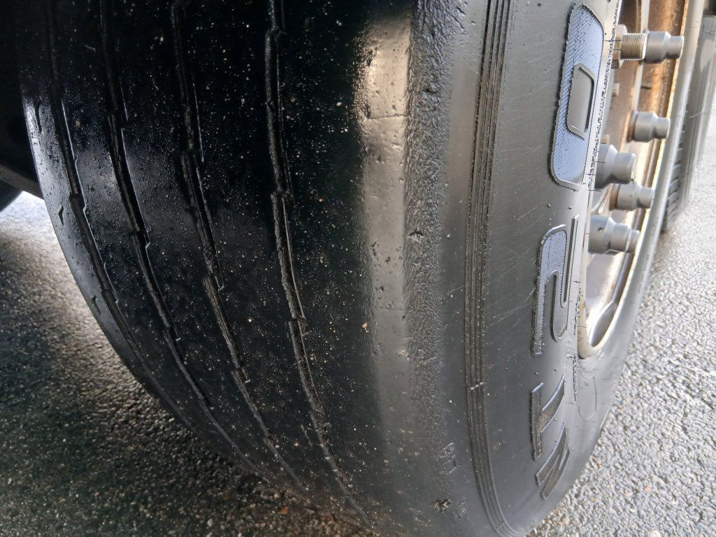 Tenta puspiekabe Schwarzmüller SPA 3/E: foto 7